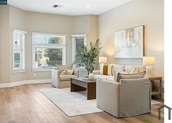 4 bed, 1492 sqft, $5,400 — Photo 3