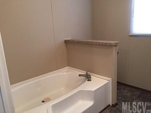 3rd image of 4211 Peachtree Ln