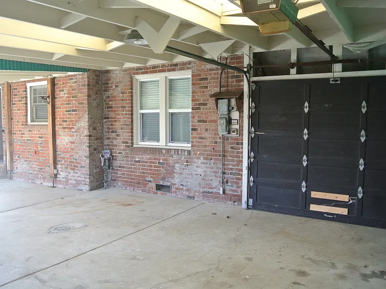 1341 Maple St — Photo 20