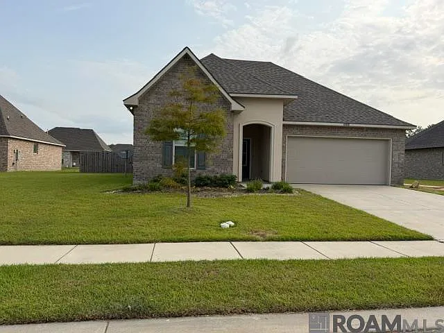 4808 Belmont Dr
