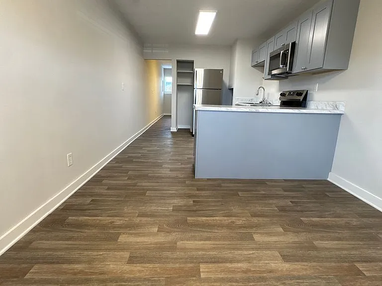 Radnor Flats — Photo 4