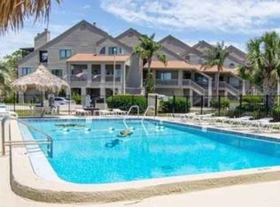 21 Windrush Bay Dr, Tarpon Springs, FL 34689