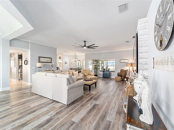 5th image of 6943 SE 11th Pl