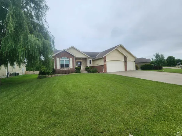 9094 Tonya Ter, Manhattan, KS 66502