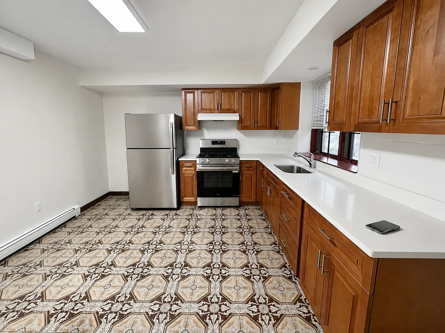 2 bed, $2,350 — Photo 4