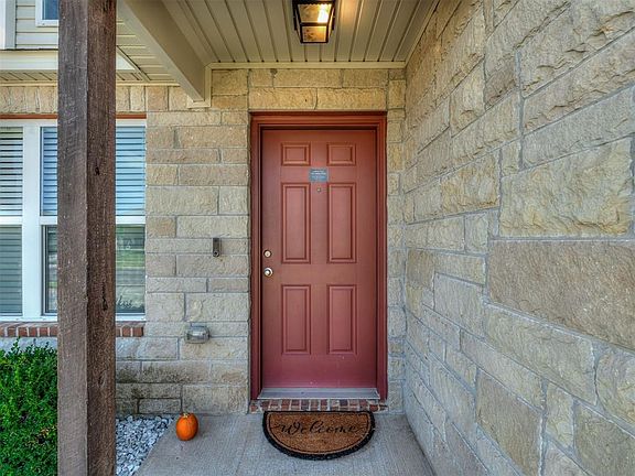 5th image of 1825 Oxen Ln
