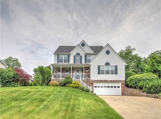 108 Chestnut Ridge Dr, Beaver Falls, PA 15010