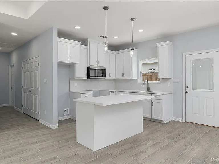 416 E Acacia Ave #2 — Photo 14