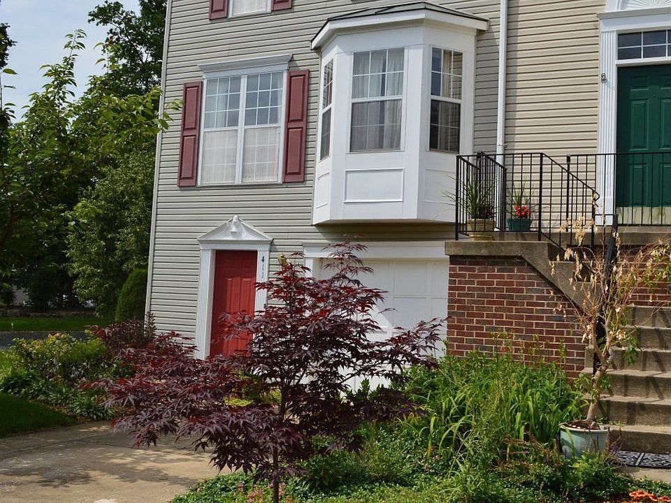 For Sale: 411 Nikki Ter SE, Leesburg, VA 20175