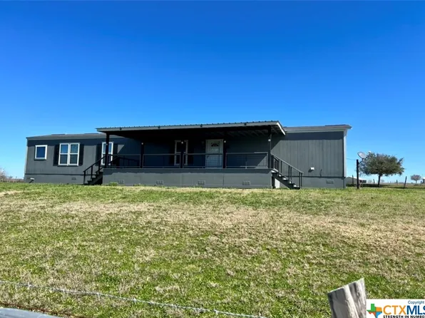 1094 County Road 338, Shiner, TX 77984