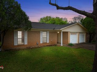 2528 Lavonne Cir, Bossier City, LA 71111