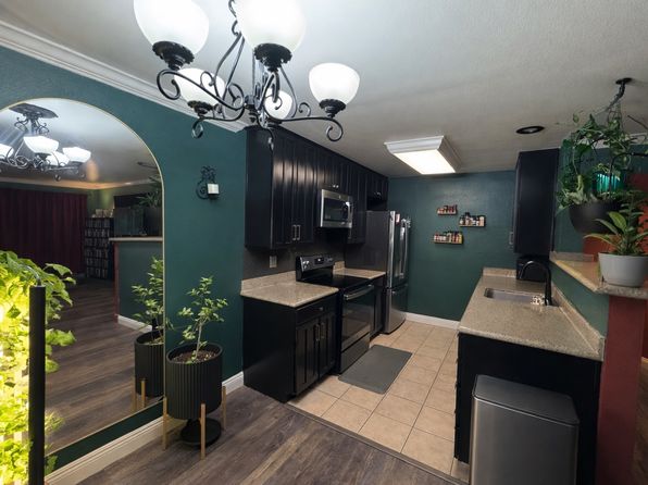 210 Chambers St UNIT 12