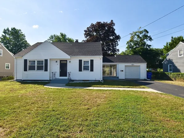 21 Barton St, Springfield, MA 01104