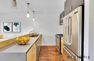 229 North 8th Street, #304