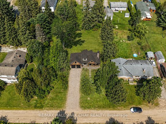 4th image of 25 John St