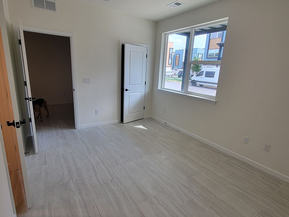 1st image of 775 Superior Dr