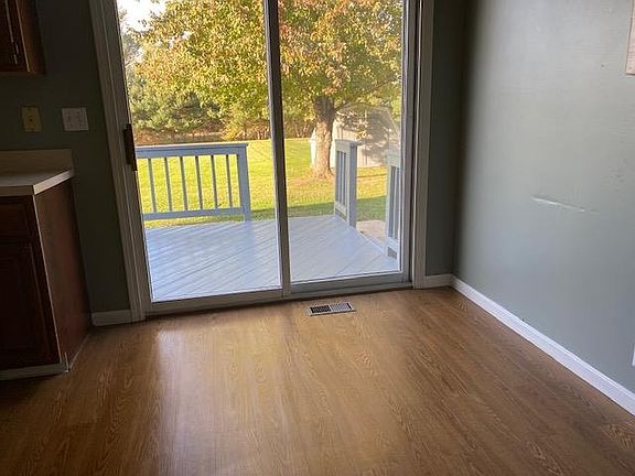4th image of 536 Township Road 1404