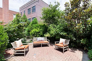 Rented by Engel and Volkers Brownstone Brooklyn