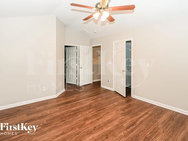 5611 Branthurst Dr — Photo 11