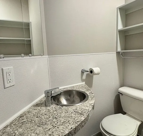 322 Cherry SE — Photo 5
