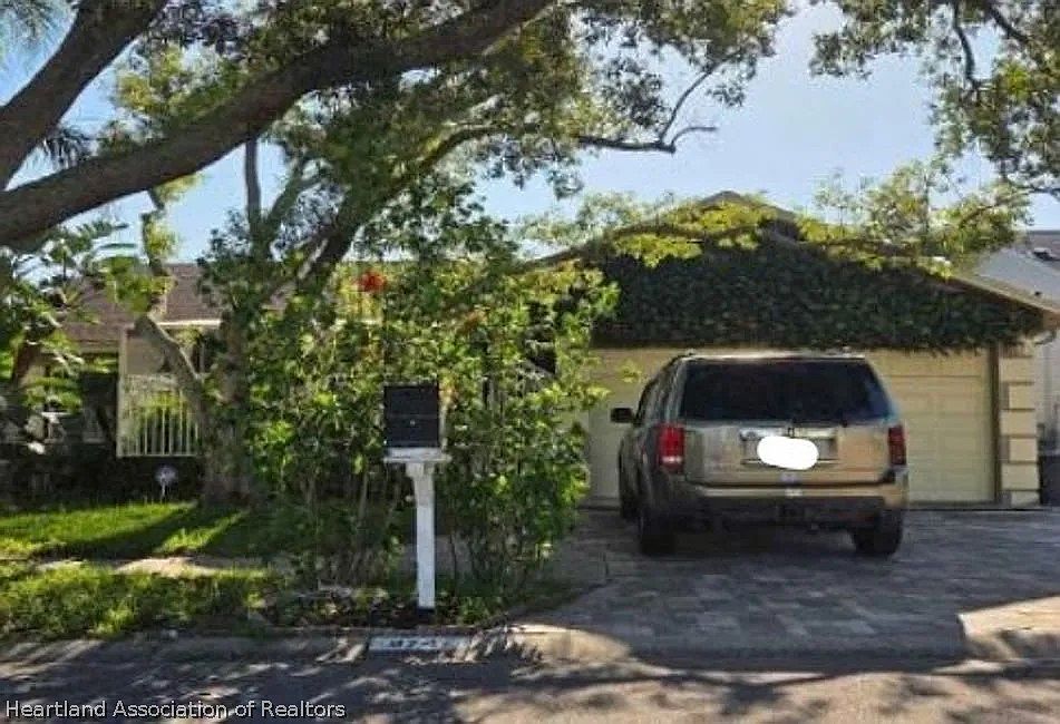 8747 Wolf Den Trl, Port Richey, FL 34668 | MLS #325933 | Zillow