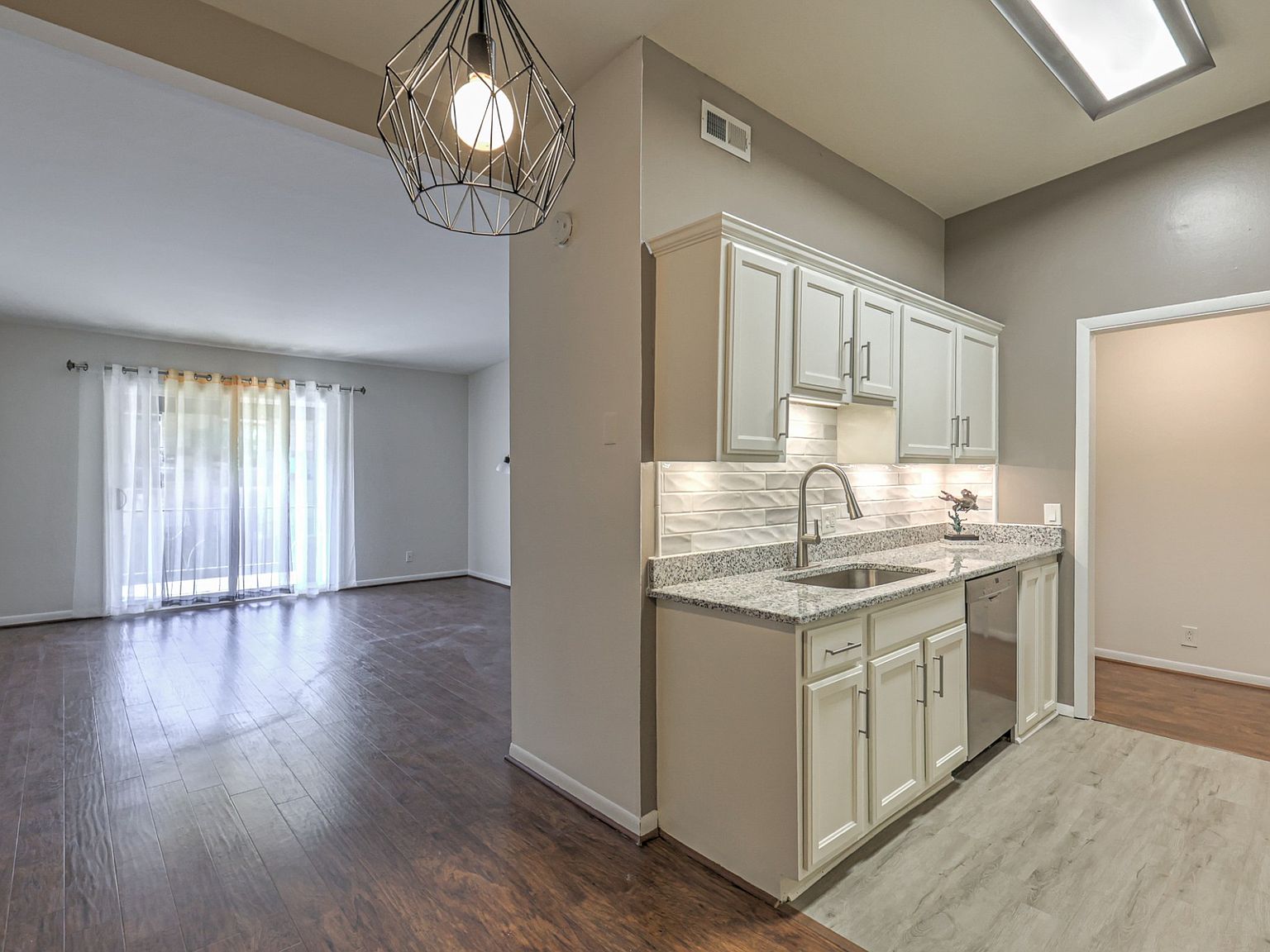 4425 Westlawn Dr APT C307