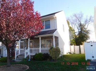 90 Danna Way, Saddle Brook, NJ 07663