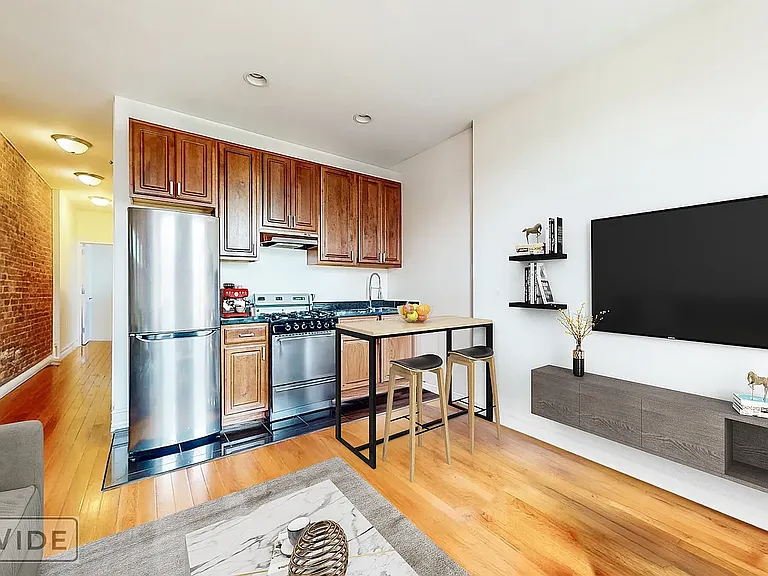 14 W 103rd St #5D — Photo 2