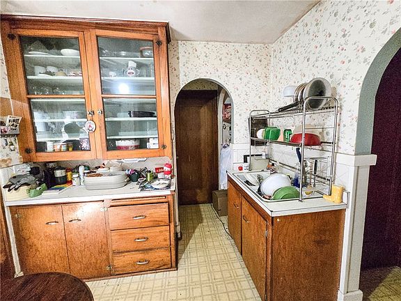 5th image of 22 Bergen St
