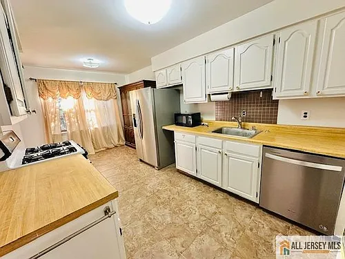 144 Beverly Hill Ter #B Photo 1