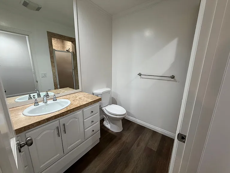 1106 Harrison Ave — Photo 7