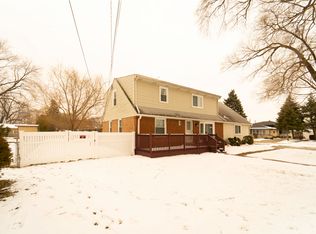 8135 Neenah Ave, Burbank, IL