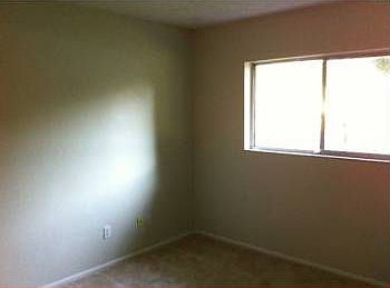 4th image of 4714 Southold St