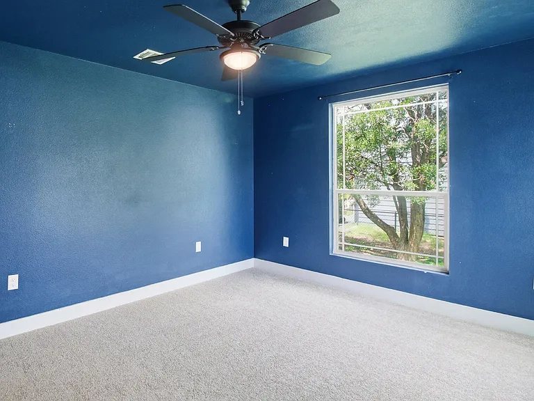 204 Aero Ave — Photo 14