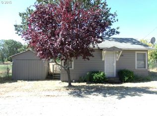 604 NE Faculty Row, Myrtle Creek, OR 97457