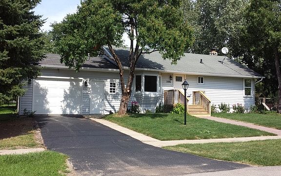 3rd image of 206 W Park St