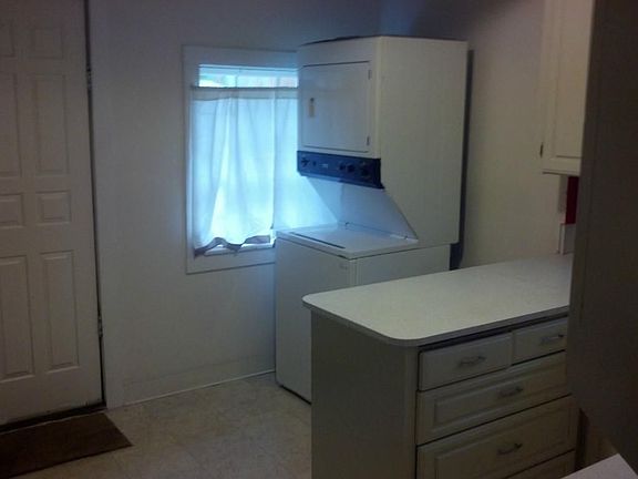 5th image of 1211 E 34th St
