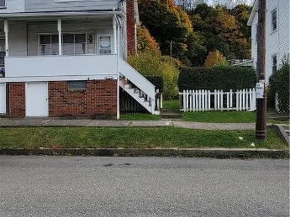 224 E Abbott St, Lansford, PA 18232