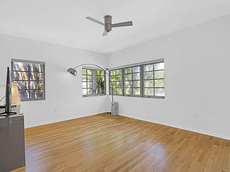 1600 Michigan Ave #6 — Photo 13