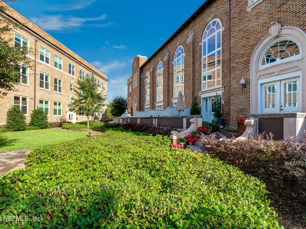 2525 COLLEGE Street #2102, Jacksonville, FL 32204