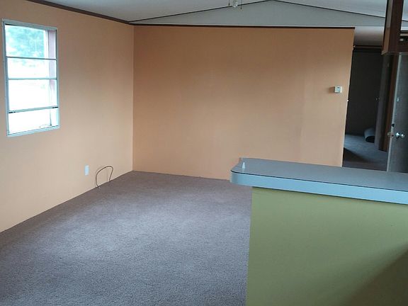 4th image of 118 Pat Cir