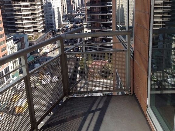 3rd image of 205 E 59th St APT 11C