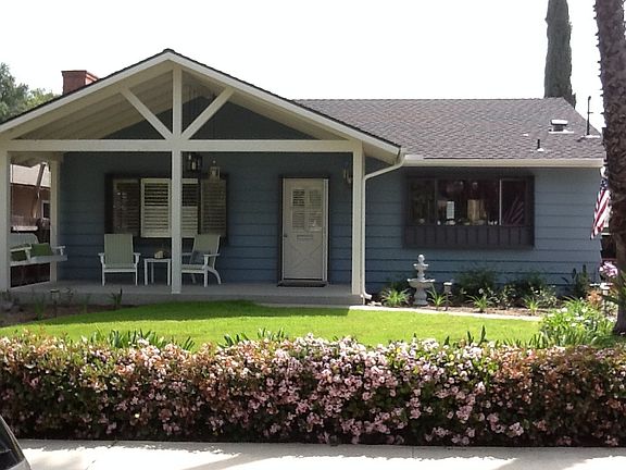 2nd image of 220 W Montecito Ave