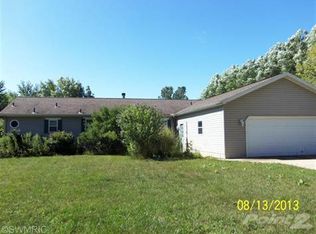 3240 W Linco Rd, Stevensville, MI 49127