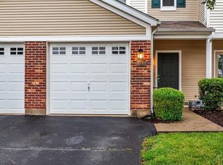 4949 Heritage Heights Cir, Hazelwood, MO 63042