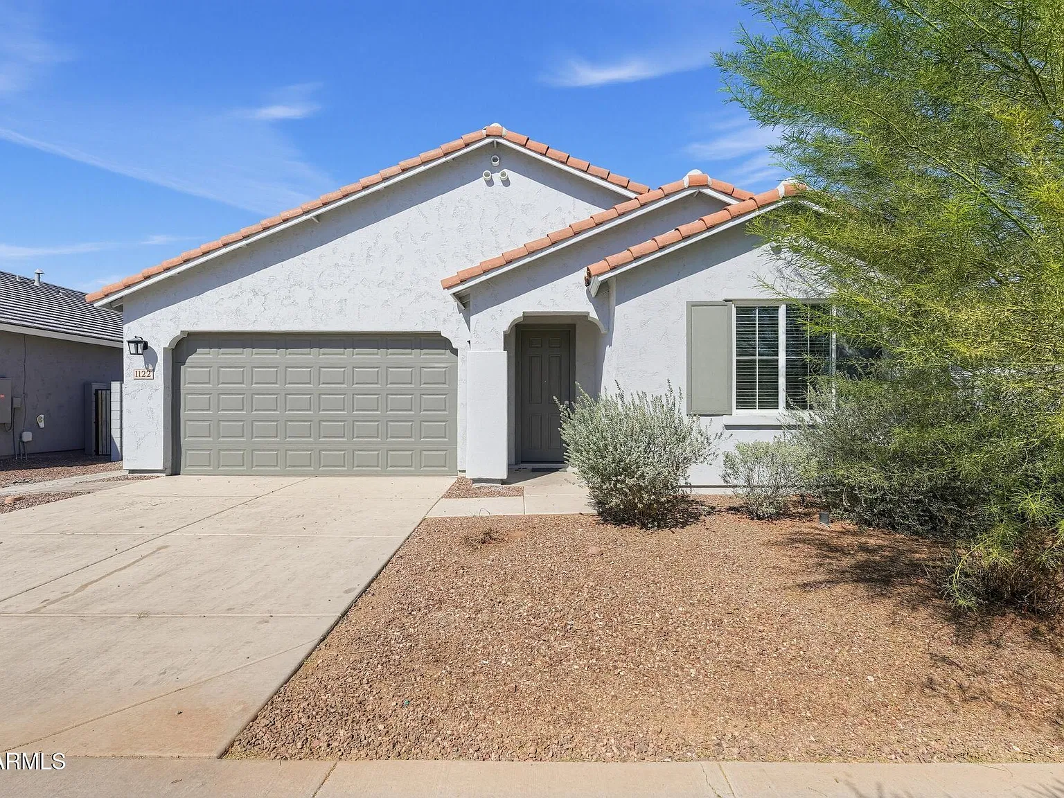 4 bed, 3.0 bath, 2193 sqft, $2,400 — Photo 1
