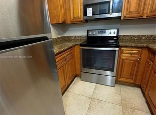 Palm Beach Place Condo, West Palm Beach, FL 33411