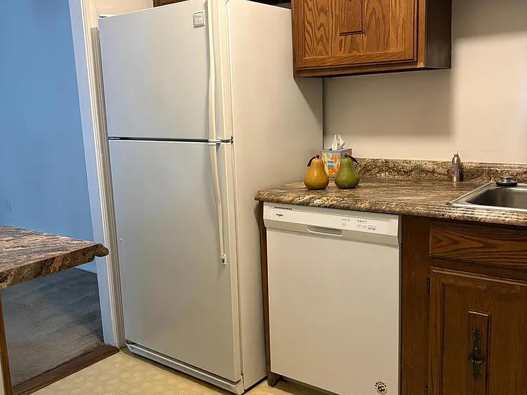 327 Saint Marys Ave #7-H — Photo 8