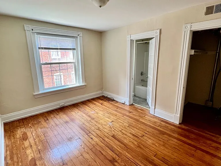 3033 Park Ave — Photo 9