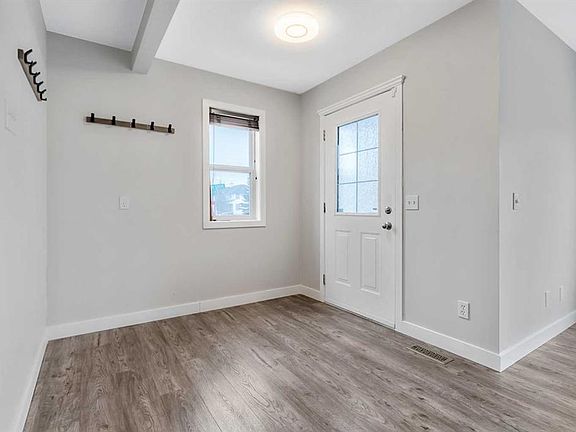 2nd image of 183 E Everglen Rise SW